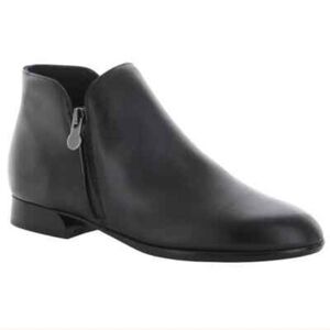 MUNRO AVEREE ANKLE BOOTS